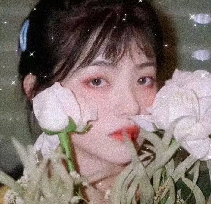 妓女。演员。皮条客
